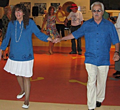 Len Natale doing the Stroll
